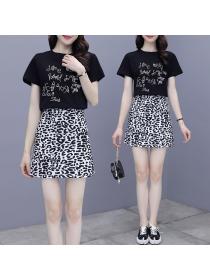 Elegant style Fashion Round neck T-shirt+Leopard print Skirt Two piece set