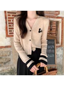Autumn new loose v-neck Embroidery knitted cardigan