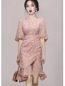  Fashion Elegant Round Neck Lantern Sleeve Ruffle Embroidered Slim Fit Dress