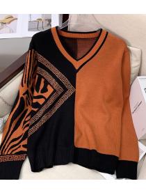Outlet Printing Fashion Leisure Style Knitting Top 