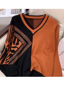 Outlet Printing Fashion Leisure Style Knitting Top 