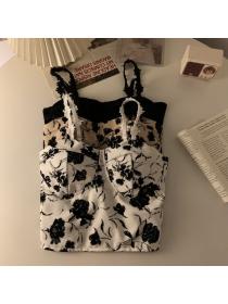 Autumn fashion camisole with chest pad