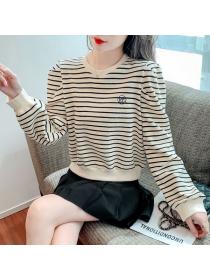 Autumn new Korean style loose short striped round neck sweater 