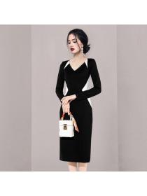New style black and white dress for fall