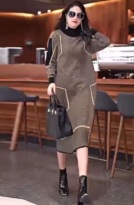 Korean Style Even Cap Knitting Leisure Dress