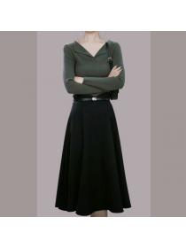 New style fall skirt + V-neck sweater