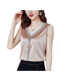 Summer new V-neck Solid color sleevelesss Satin Vest