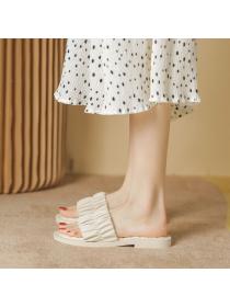 Summer Pleated flip-flops women soft soles slippers