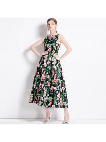 European style Summer Sleeveless Slim Floral A-line dress 