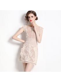 European style Fashion Embroidery Short sleeve dress 