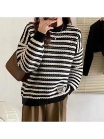 Korean style Stripe Matching Knitting Pullover
