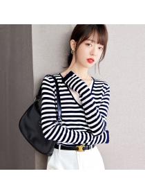 Korean style V collar Stripe Knitting top