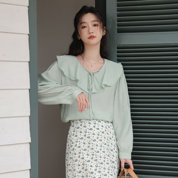 Korea style Chic V collar Lantern sleeve blouse
