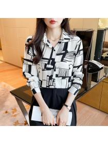 Korean style Retro fashion Printed Long sleeve blouse 