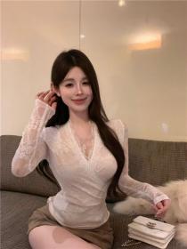 Korea style Solid color V neck Bottom shirt 