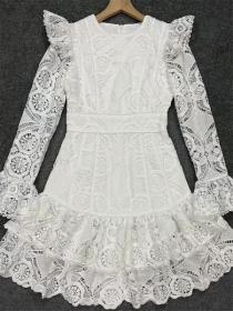 Vintage style Fashion design flared sleeves slim lace dress