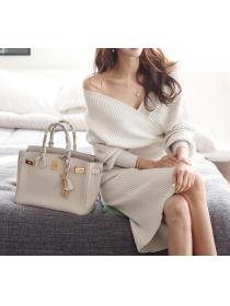 Korea style Sexy V collar Knitting top+Hip-full skirt 