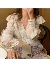 Korea style Embroidery Long sleeve blouse